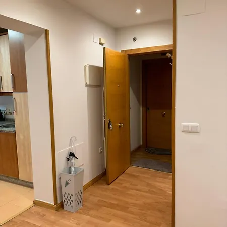 Berrueta 11-2c Humedo Διαμέρισμα León